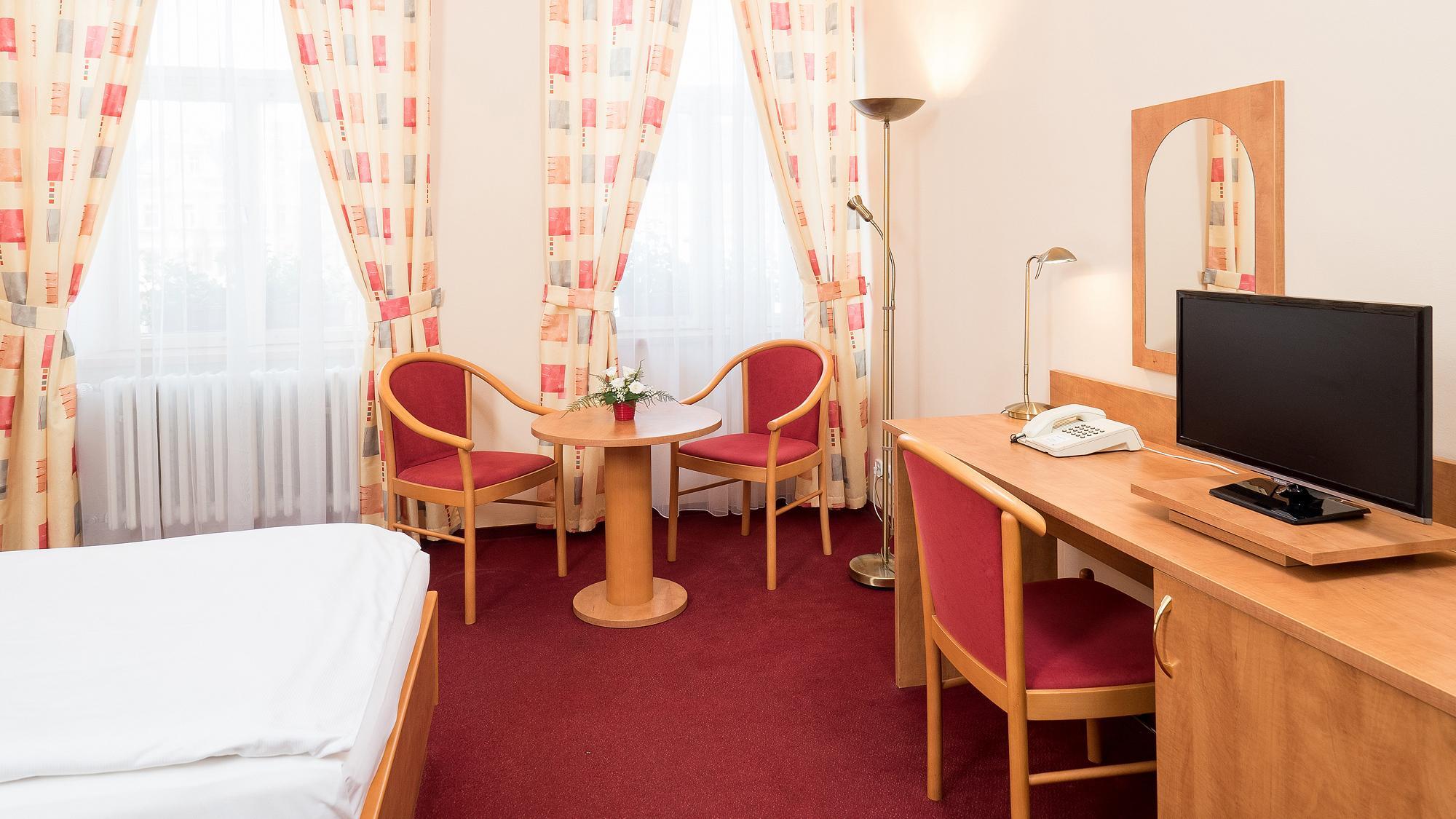 Hotel „Česká Koruna“ - Zimmer