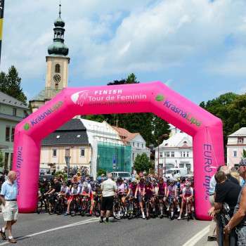 Tour de Feminin start